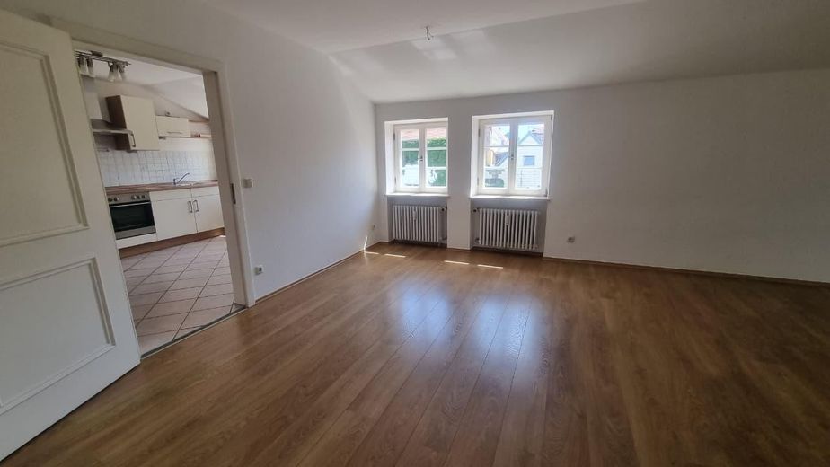 Sehr schöne, ruhige Wohnung in Top-Lage – Wohnzimmer (3)