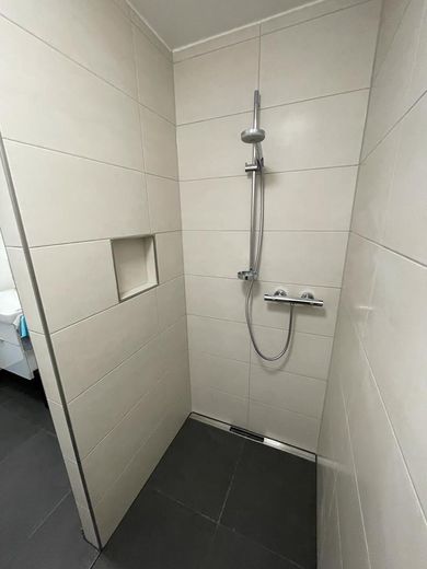 - Neuwertig -nach Erstbezug helle 2 Zimmer Wohnung - KfW 40+ , EBK, Balkon – Dusche