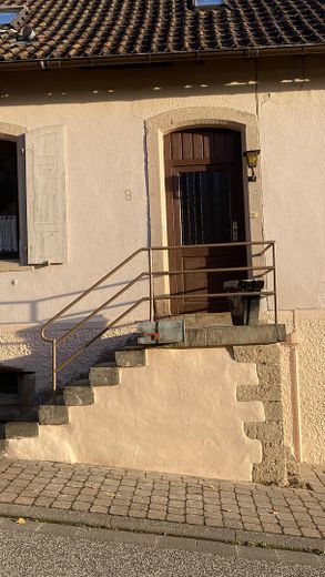 Dom dwurodzinny w wyjątkowej lokalizacji w Falkenstein w powiecie Donnersbergkreis na sprzedaż – Hauseingang
