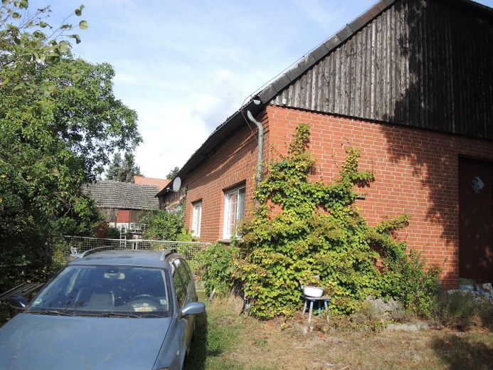 Functional and Solid Country House in the Wendland – Ostgiebel