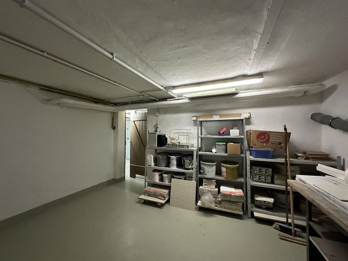VICINO AL CENTRO! Appartamento mansardato, unità condominiale in edificio plurifamiliare ristrutturato – Hausmeisterkeller
