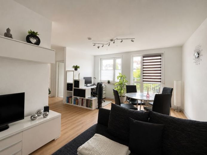 Kapitalanlage oder Eigenheim: Attraktive 2-Zi.-Wohnung mit Balkon & TG-Stellplatz in Mainz- Finthen – Foto 1