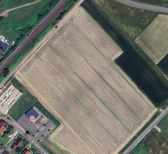 Terrain dans la future zone commerciale "Obermatten" à Tunsel – Luftbild_Google