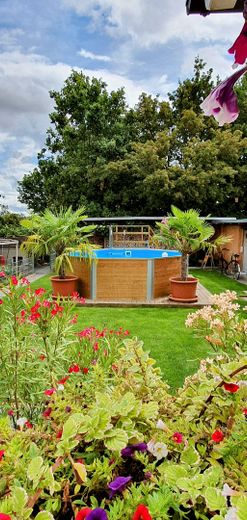 Gartenansicht Pool