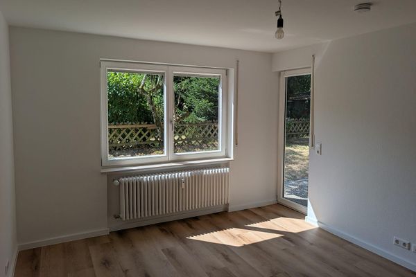 Appartamento di 2 locali con giardino, completamente ristrutturato con finiture di alta qualità, terrazza e ampio giardino