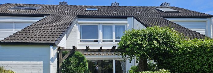 Ein Standort für die Zukunft - Wohnen in guter u. zentraler Lage in Glinde - – Hausansicht