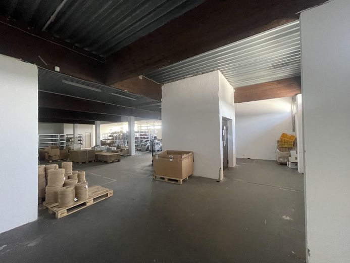Superfici di magazzino e ufficio riscaldabili in affitto a Eggenfelden -734qm – Photo 27
