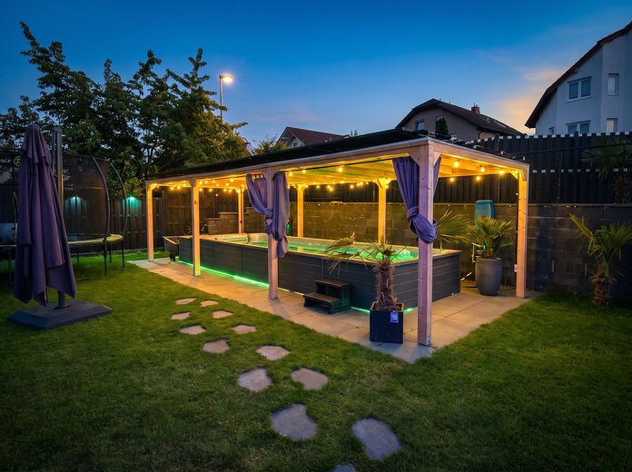 Luxus-Reihenendhaus | 225 m² | Kernsaniert 2025 | Klasse A+ | PV + Swim Spa – Swimm Spa