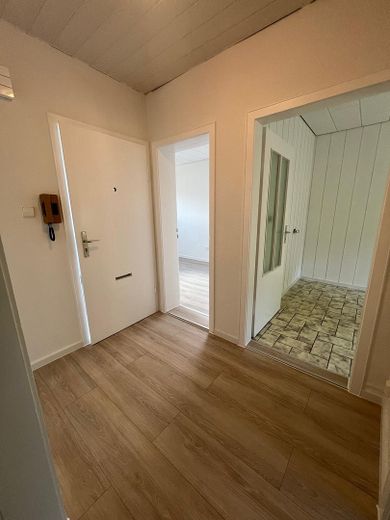 Vivir junto al bosque urbano en una amplia parcela de propiedad en Laagberg/Wolfsburg – Foto 16