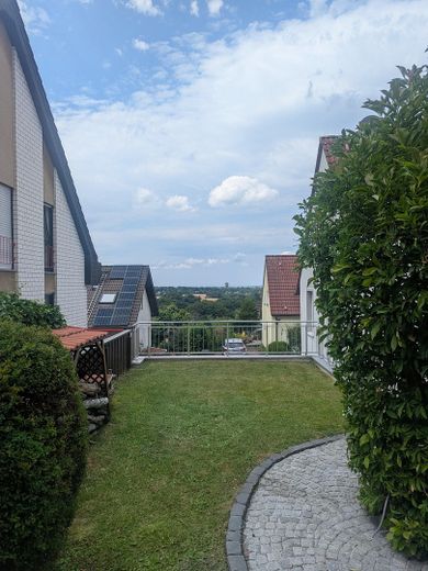 Detached house with approx. 198 m² living/useful area in Bochum-Stiepel, without commission – Aussicht Garten