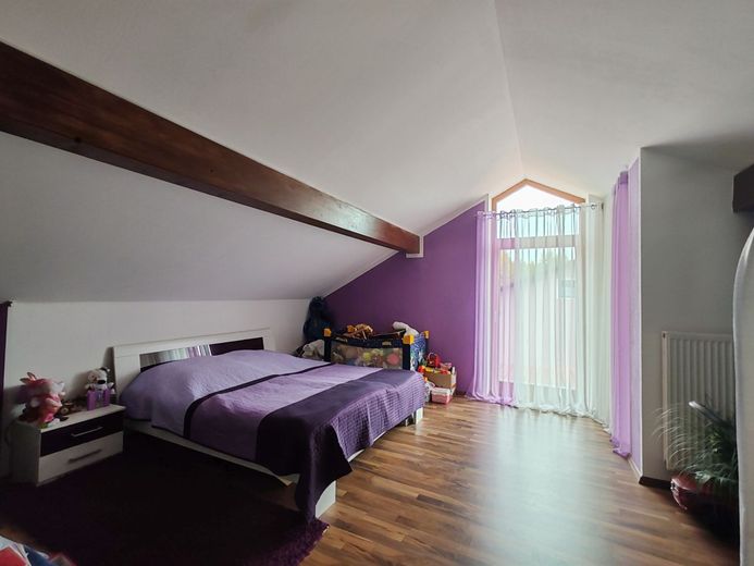 Wunderschönes Einfamilienhaus mit Galerie – Schlafzimmer DG