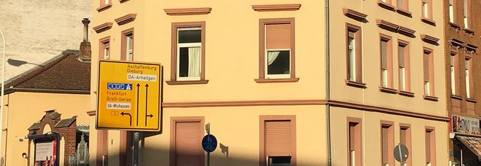 Appartement ancien de 2 pièces dans le Johannesviertel – Hausansicht