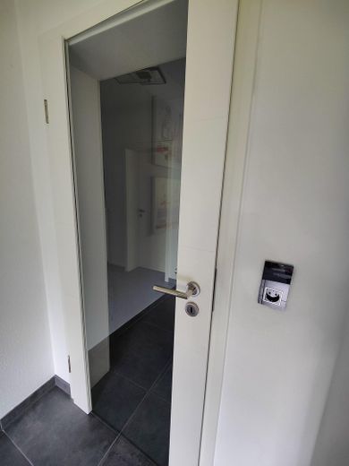 Dreifamilienhaus im Grünen mit großem Grundstück – Foto 42