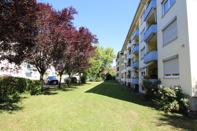 Helle 3-Zimmer Wohnug mit Balkon und Stellplatz in Eberbach an der Fils – Foto 2