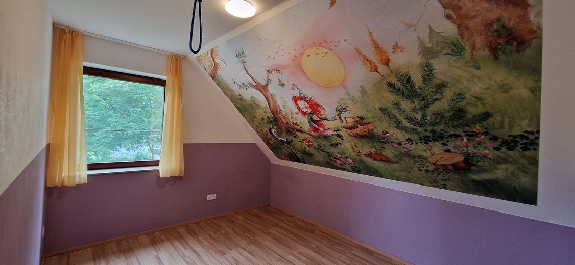 Two-family house – quiet and central with a garden paradise – OG Kinderzimmer 2 (leer)