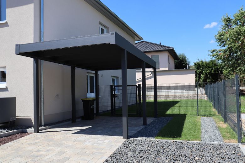 Neubau-DHH in Magdeburg-Diesdorf / familienfreundlicher Garten / Photovoltaik / 2 Stellplätze – Carport
