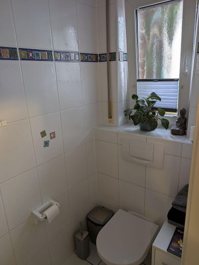 Gepflegtes Reihenmittelhaus mit hübschem Garten in Oberhausen Osterfeld-West + + +  provisionsfrei ! – Gäste WC
