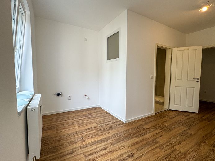 Zentrale 1- Zimmer Wohnung in Leverkusen mit Balkon – separate Küche