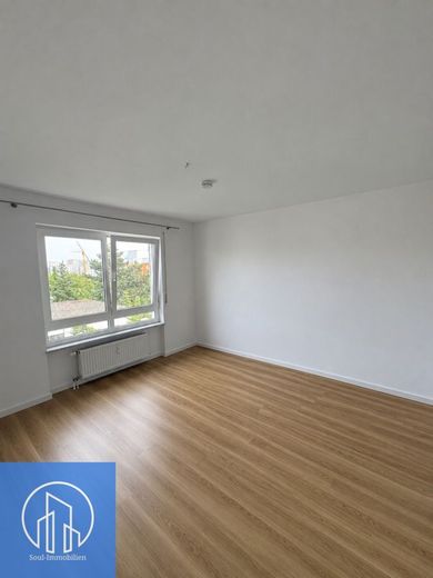 Familienfreundliche 3,5-Zimmer-Wohnung mit West-Loggia, EBK &amp; Tiefgaragenstellplatz – Kinderzimmer
