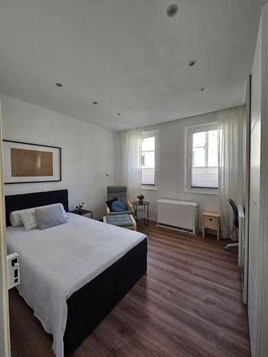 Sanierte 1-Zimmer-Wohnung - ideal für Pendler – Wohn-Schlaf-Zimmer