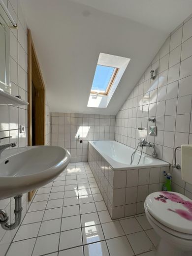 Einliegerwohnung: Badezimmer