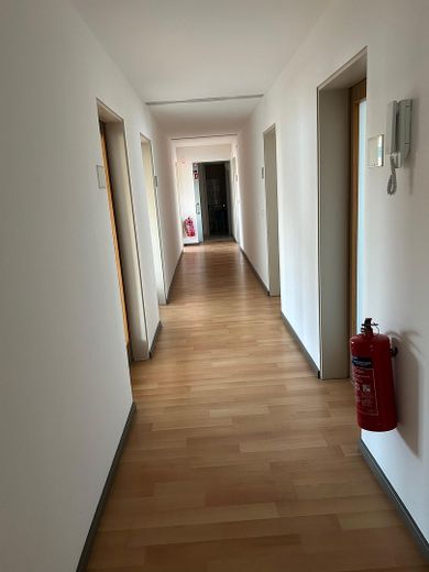 Helle Büroräume in der Innenstadt Detmold – Flur