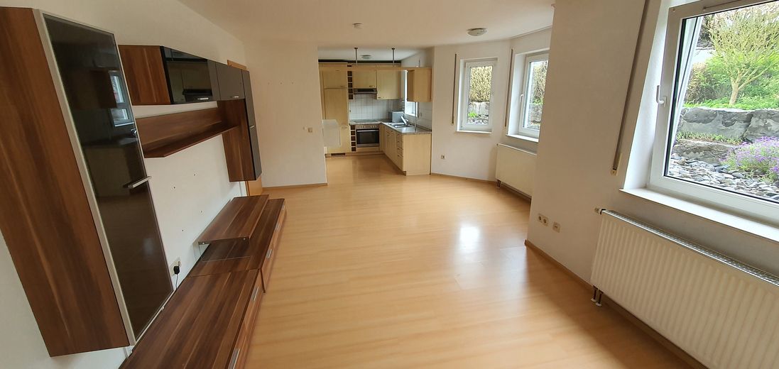 Wohnzimmer mit Schrankwand