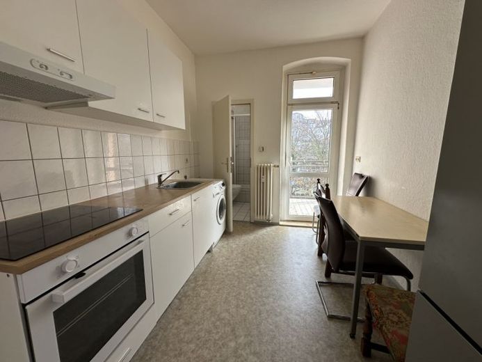 Zentrale 2-Zimmer-Wohnung mit Balkon und Dusche nahe des Zentrums! – Foto 1