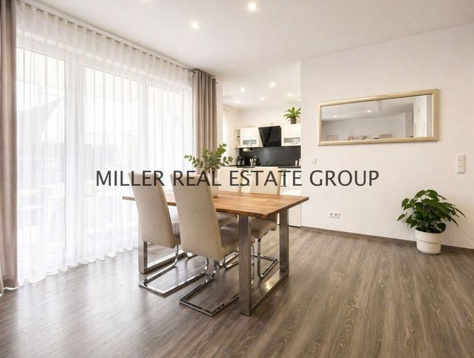 Moderne 4-Zimmer-Erdgeschosswohnung mit Privatgarten, Terrasse &amp; zwei Tiefgaragenstellplätzen! – offener Wohn-Ess-Küchenbereich