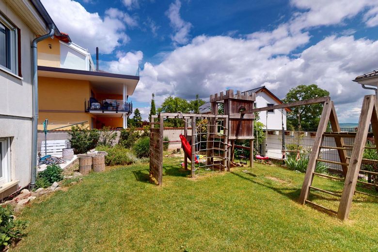 Renovated single-family home + self-contained apartment Roetgen – Bereich für Kinder