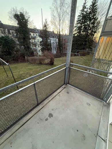 WG-taugliche 3-Zimmer mit Einbauküche, Laminat, Balkon und Wanne in ruhiger Lage! – PHOTO-2026-03-04-09-01-11_9