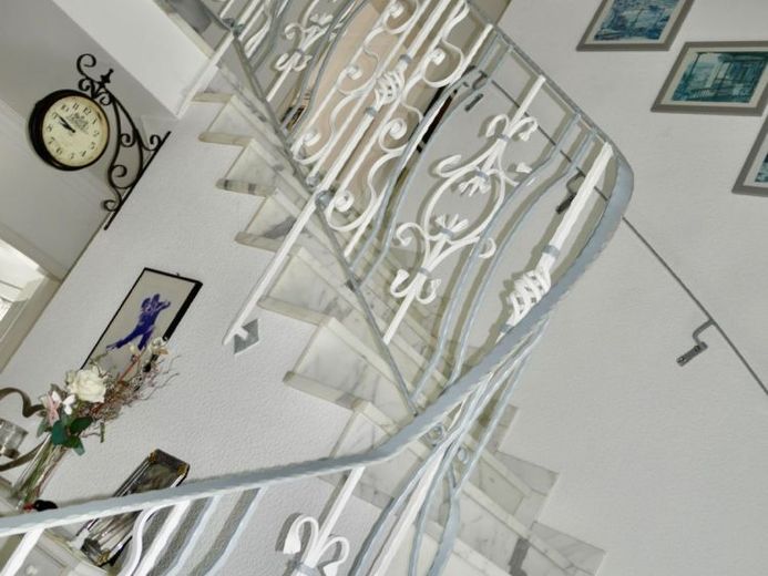 Schönes Einfamilienhaus mit separater Einliegerwohnung – Foto 1