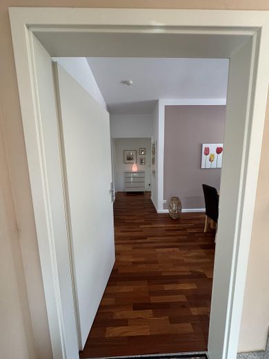 Vendita da privato - casa bifamiliare/casa multigenerazionale su terreno in diritto di superficie a Kaarst Mitte – Eingang Wohnung EG
