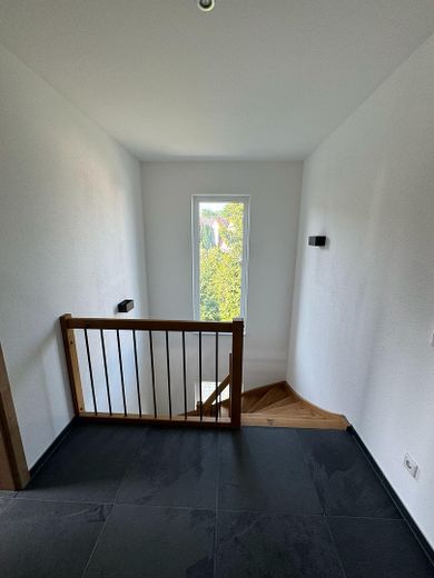 Tolle DHH in einer weitläufigen Lage – Foto 24