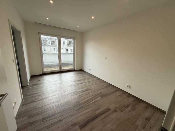 Provisionsfreies Traumhaftes Penthouse mit privater Dachterrasse und Fahrstuhl direkt in die Wohnung – Schlafzimmer