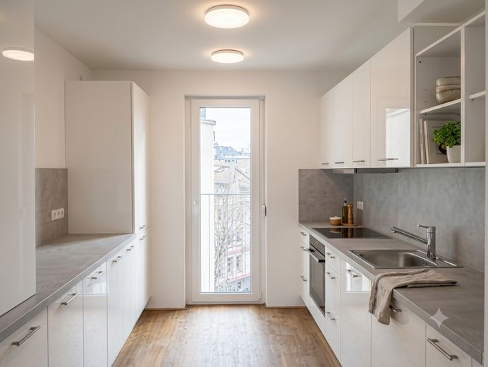Neuwertige 4-Zimmer-Wohnung in Offenbach – Einbauküche