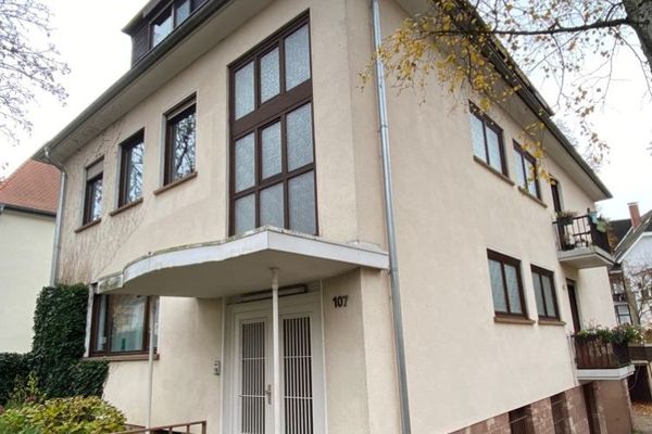 स्टाडेनviertel के प्रमुख स्थान पर किराए पर दिया गया 3-इकाई बहु-परिवार वाला मकान