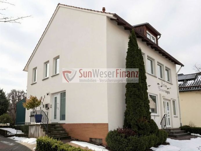 Zweifamilienhaus m. Gewerbebonus: Viel Potential für Handwerker & Anpacker! – फोटो 1