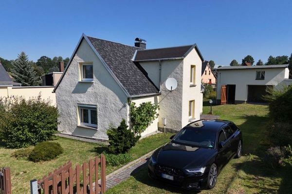 Einfamilienhaus in ruhiger Lage, mit großem Grundstück & viel Potenzial