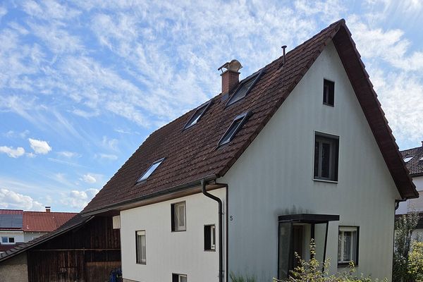 Freistehendes Einfamilienhaus mit Ökonomiegebäude in Rheinfelden-Nollingen