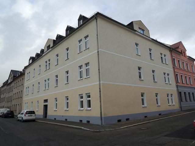 Großzügige 3-Zimmer mit Einbauküche, Laminat, sep. WC und Wannenbad im Zentrum! – H1