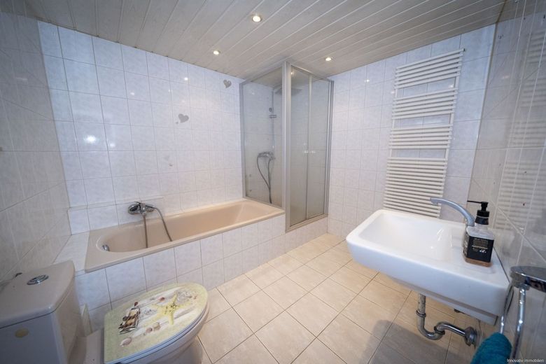 Badezimmer 1. OG