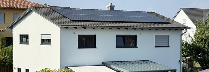 Neuwertiges Einfamilienhaus mit Wärmepumpe, PV, Doppelgarage & hochwertiger Ausstattung