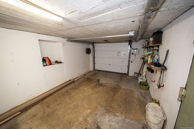 Garage 2