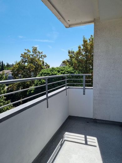 Helle 2- Zimmer Wohnung zur Miete – Balkon Richtung Osten