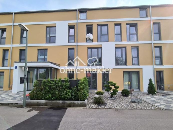 Abitare in esclusiva ad Augsburg-Göggingen: l’eleganza moderna incontra il comfort abitativo di alto livello – Foto 1