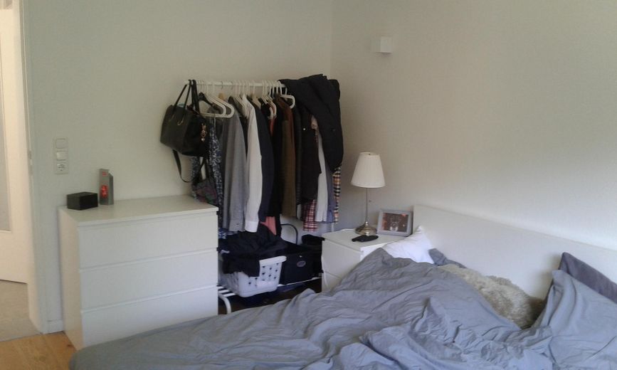 Charmante 2-Zimmer-Wohnung am Taunus – Schlafzimmer
