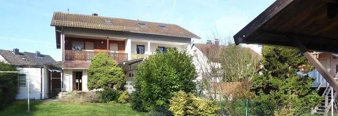 Reserviert - Tolle Waldrandlage in ruhiger Sackgasse! Großer Naturgarten! Kirlesiedlung Bruchköbel – Garten, Hausrückseite
