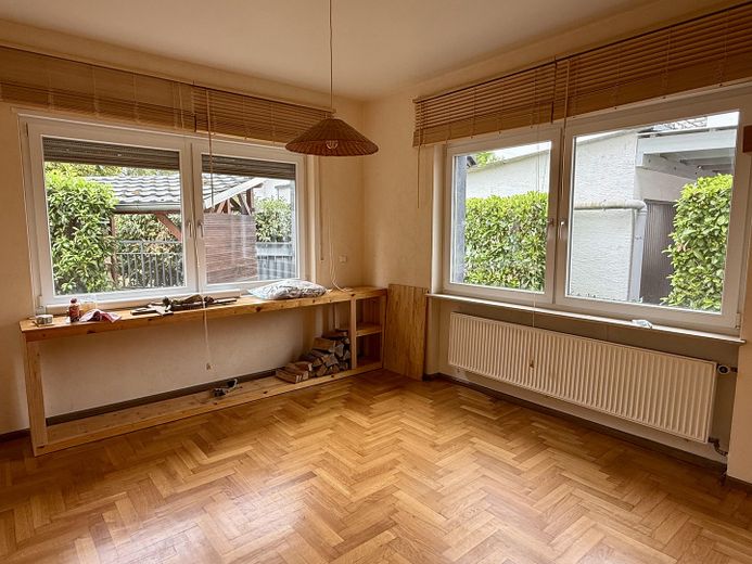 Modernes EFH mit Einliegerwohnung & Traumgarten | Provisionsfrei & bezugsbereit – EG Büro