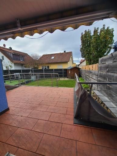 Terrasse mit Garten
